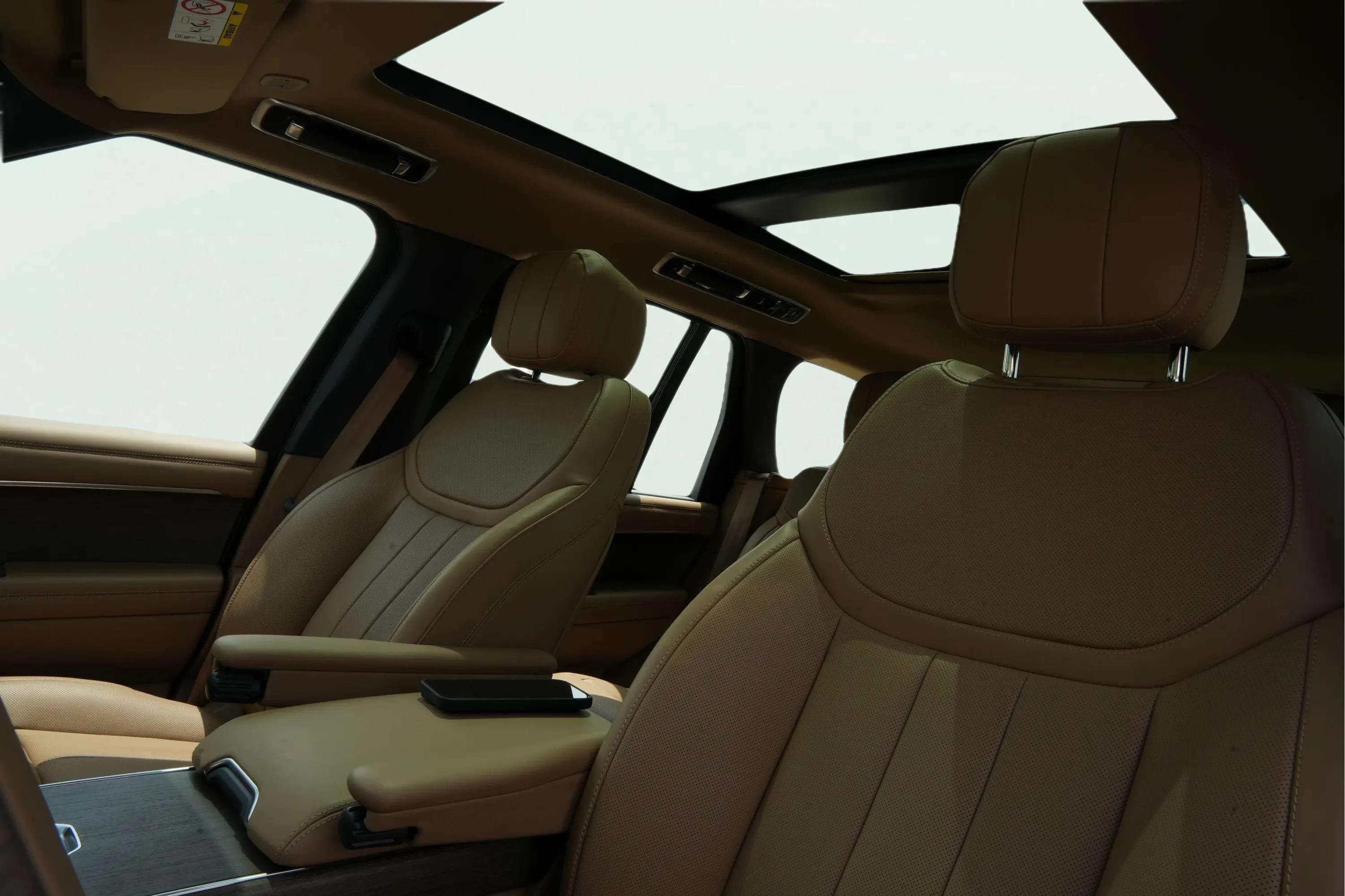 LANDROVER Range Rover Vogue - Image 12