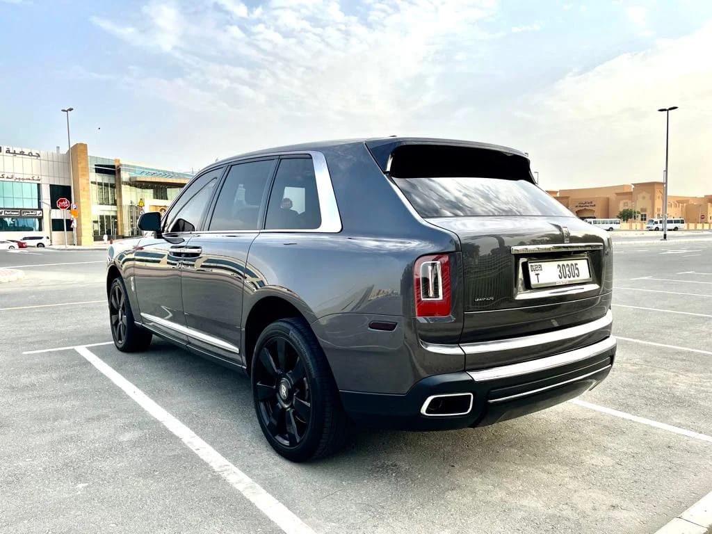 ROLLSROYCE Cullinan - Image 3