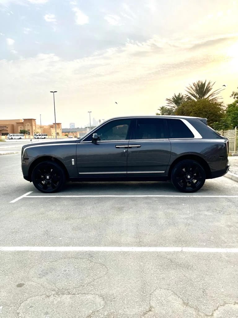 ROLLSROYCE Cullinan - Image 4