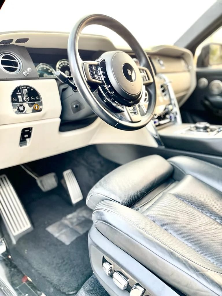 ROLLSROYCE Cullinan - Image 9