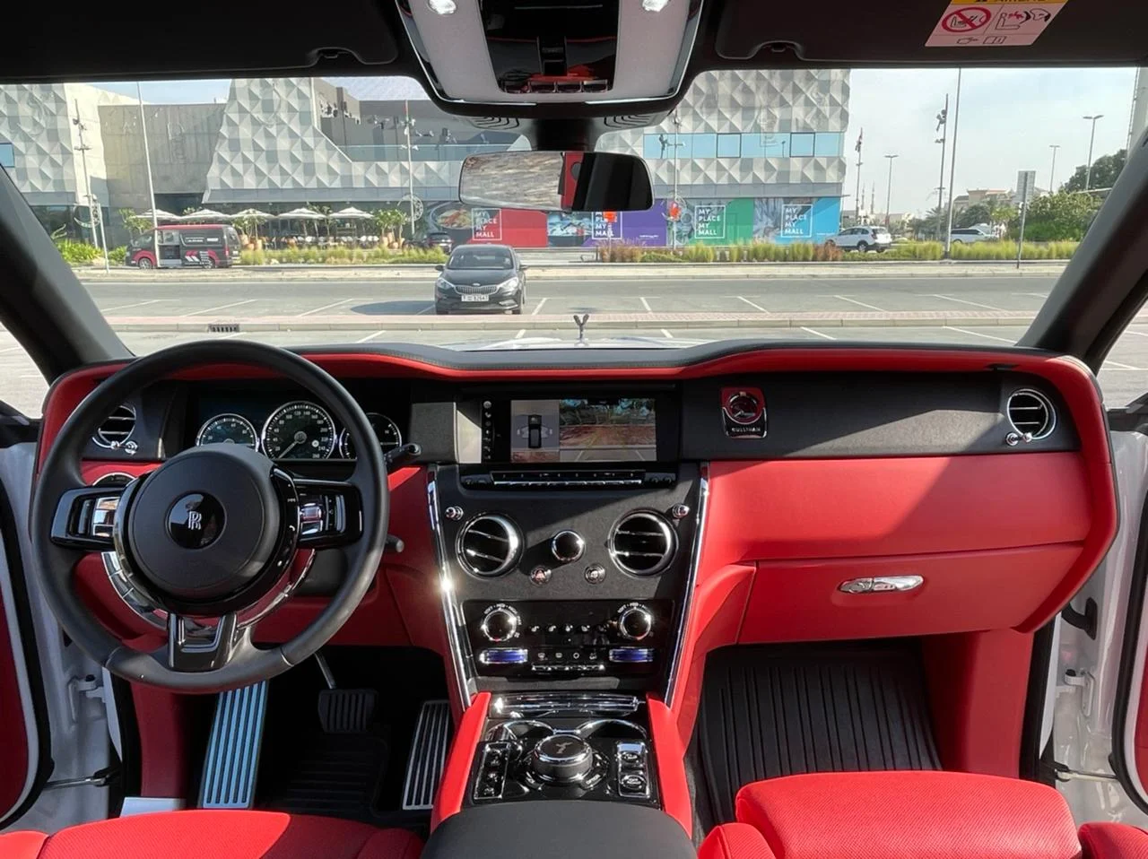 ROLLSROYCE Cullinan - Image 7