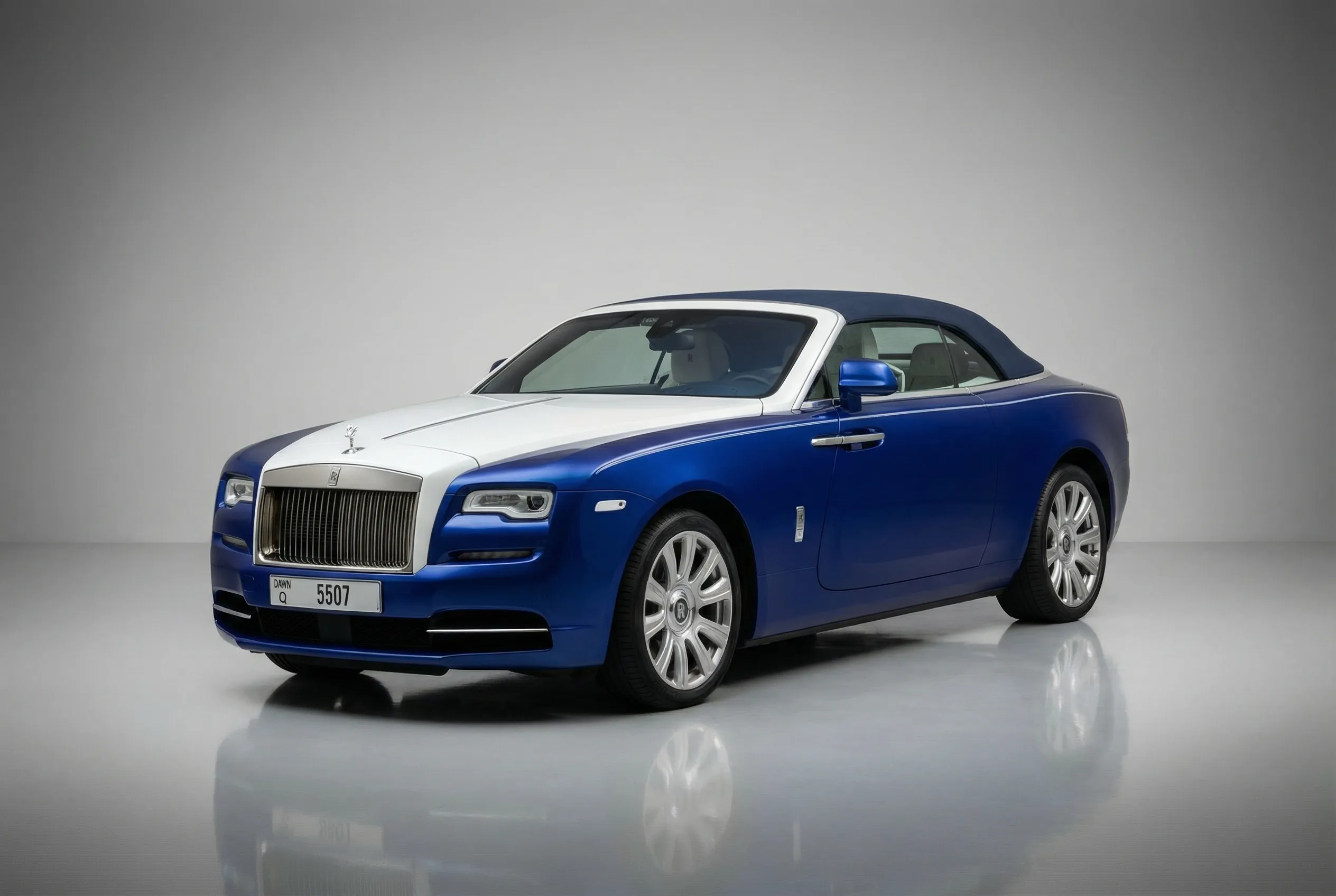 ROLLSROYCE Dawn - Image 2