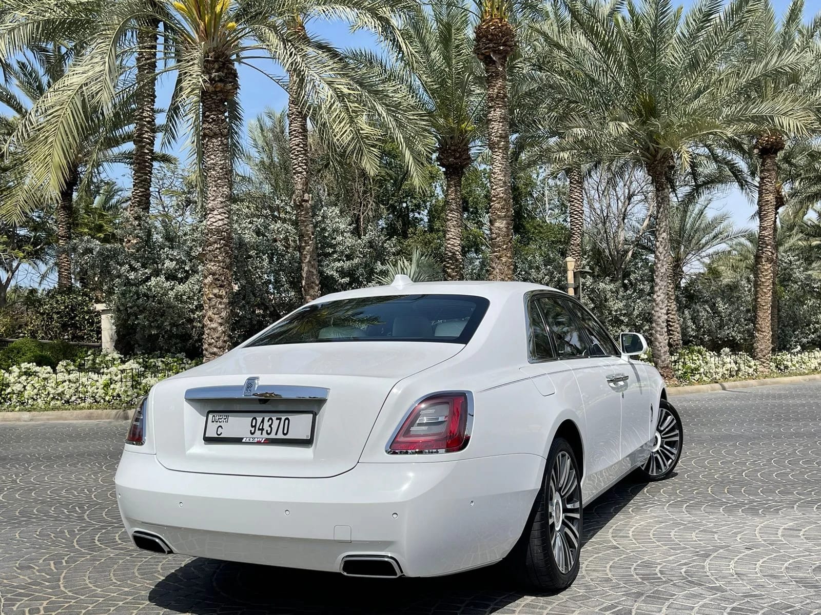 ROLLSROYCE Ghost - Image 3