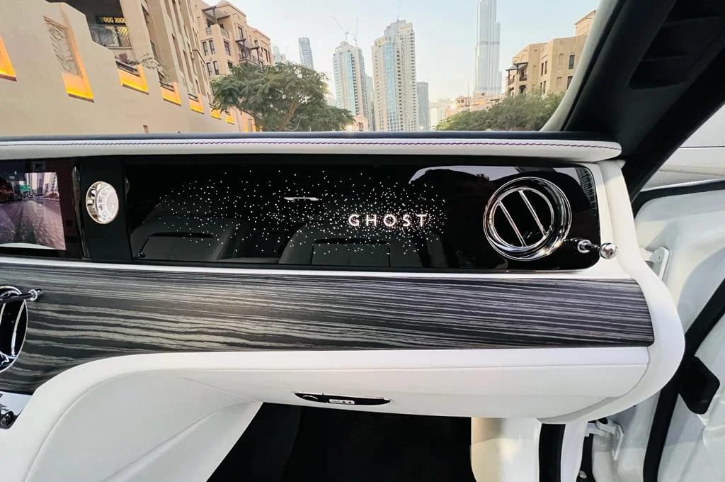 ROLLSROYCE Ghost - Image 10