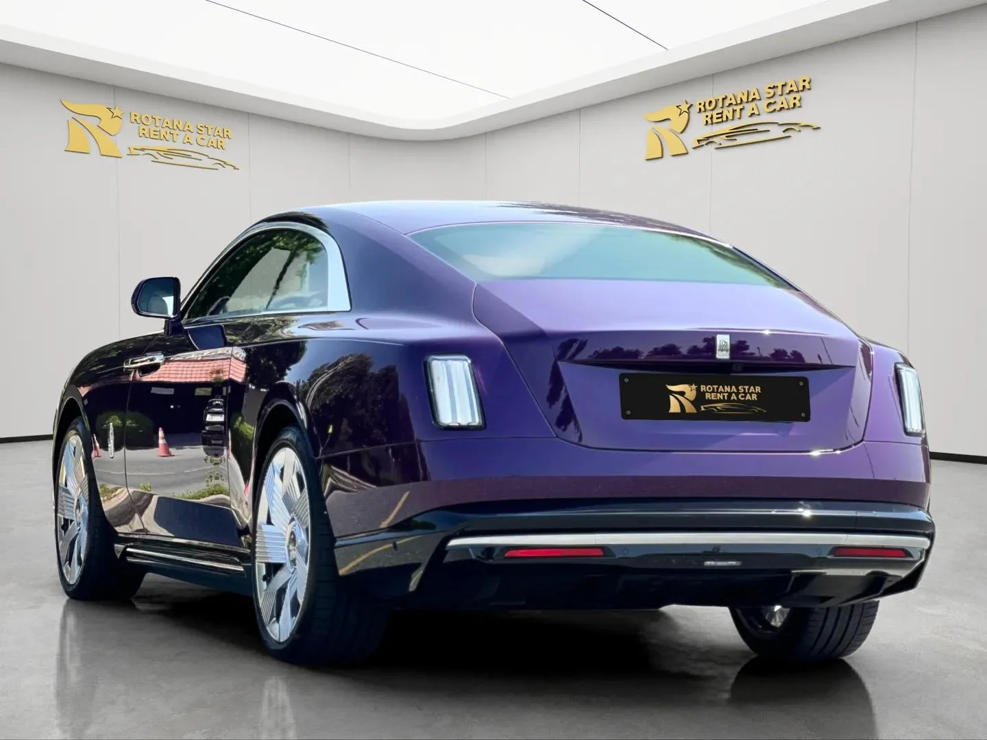 ROLLSROYCE Spectre - Image 5